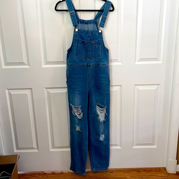 Denim - Cute Overalls 🌿